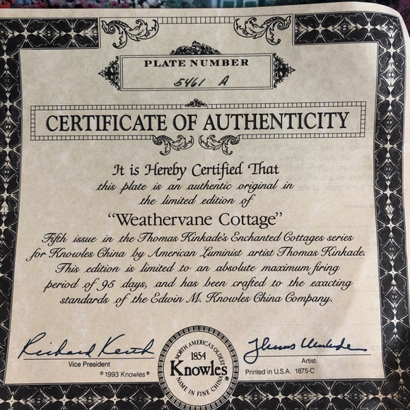 Thomas Kinkade’s Weathervane Cottage Plate - Picture 5 of 6